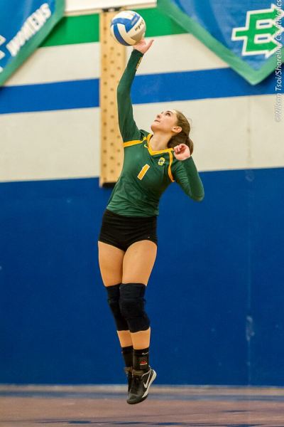 Volleyball Wins First Match Of Nwac Championships Shoreline Today